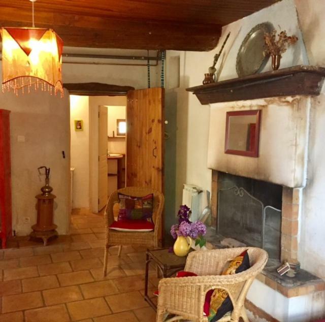Mas Des Nabieres Bed and Breakfast Saint-Martial  Exteriör bild